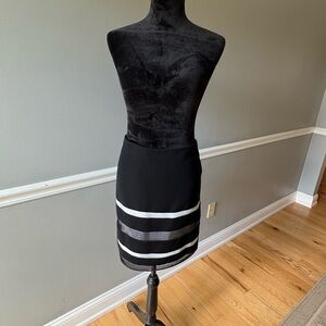 White House Black Market Black and White Pencil Skirt